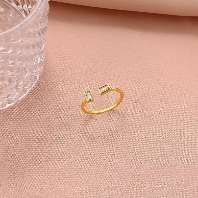 Square diamond ring (gold)