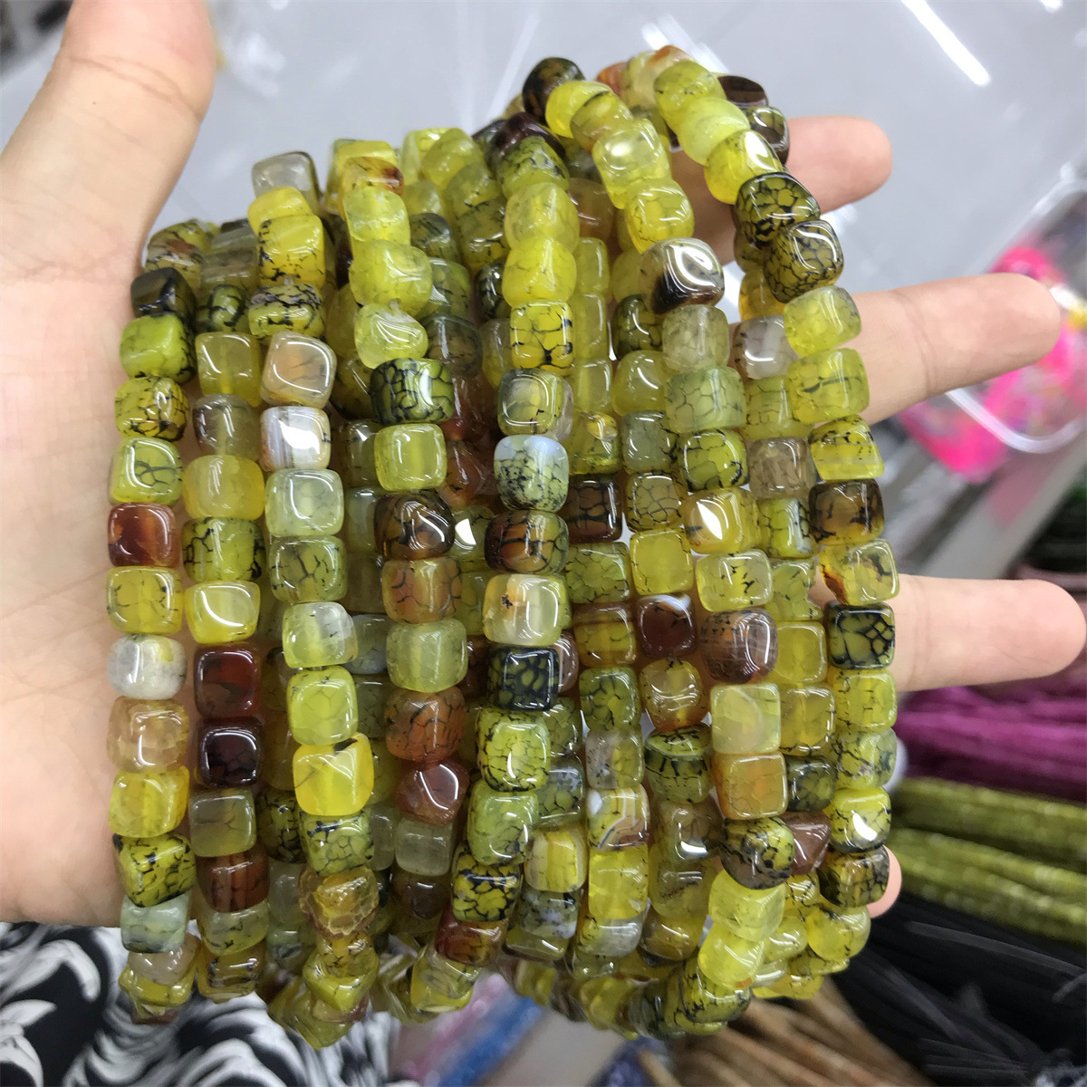 07-yellow dragon pattern agate