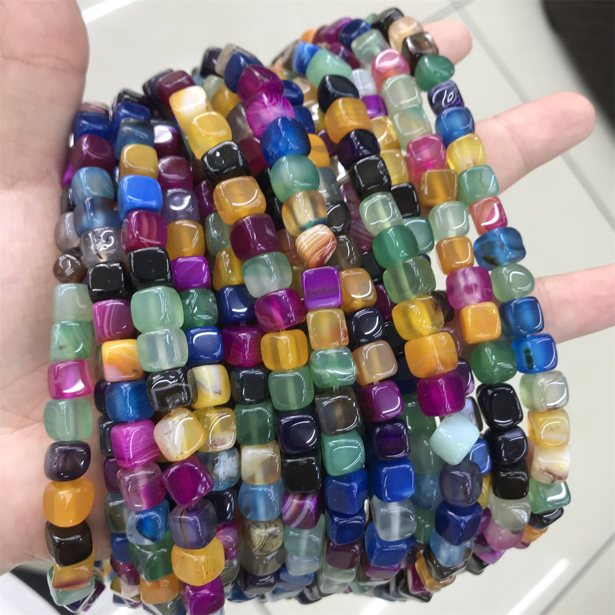 22 colorful agate