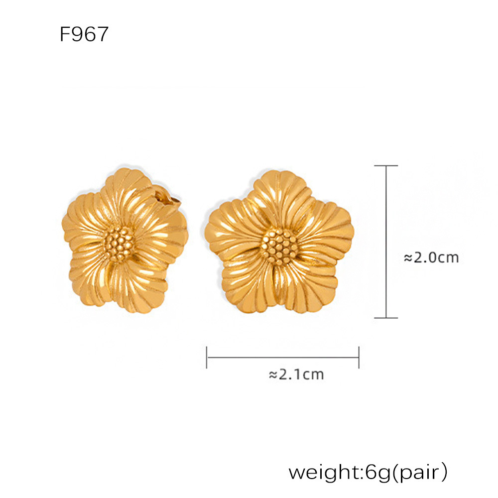 F967-gold earrings