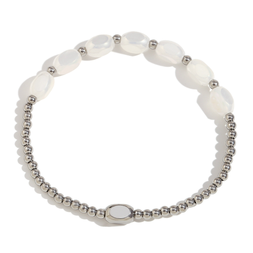 Handmade glass beaded bracelet-white