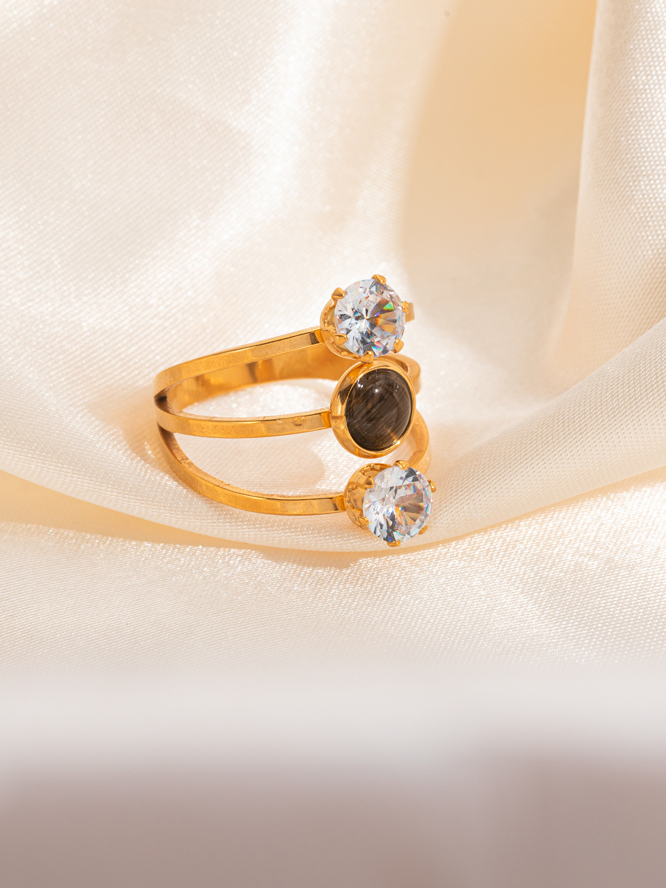 Diamond brown gemstone ring