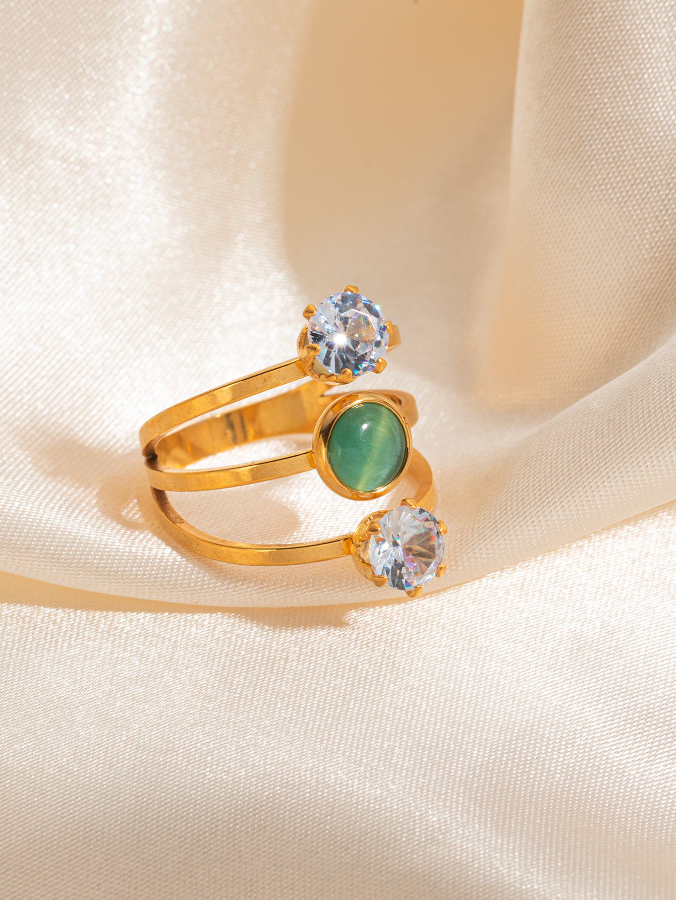 Diamond grass green gemstone ring