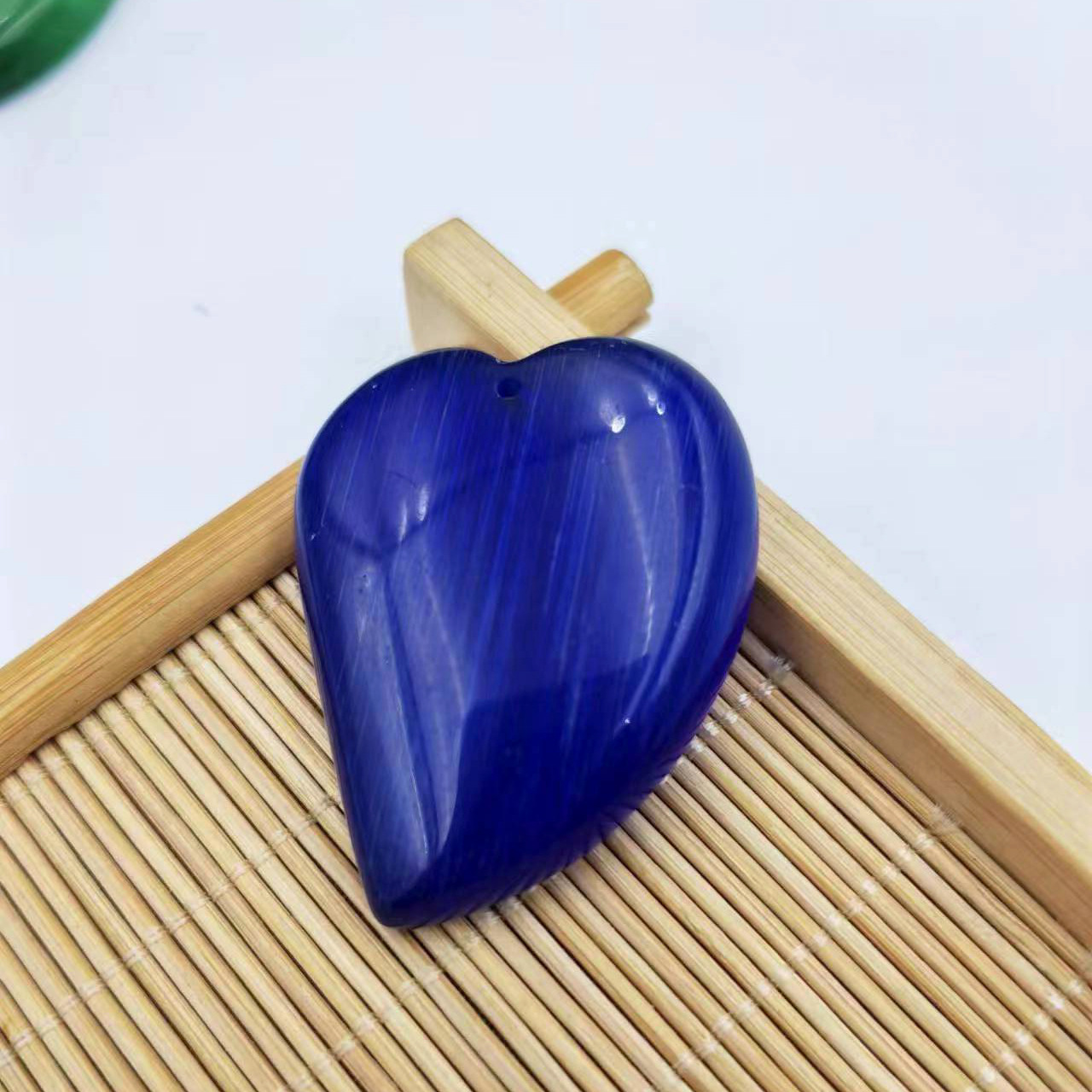 Dark blue crooked heart 34 * 44mm