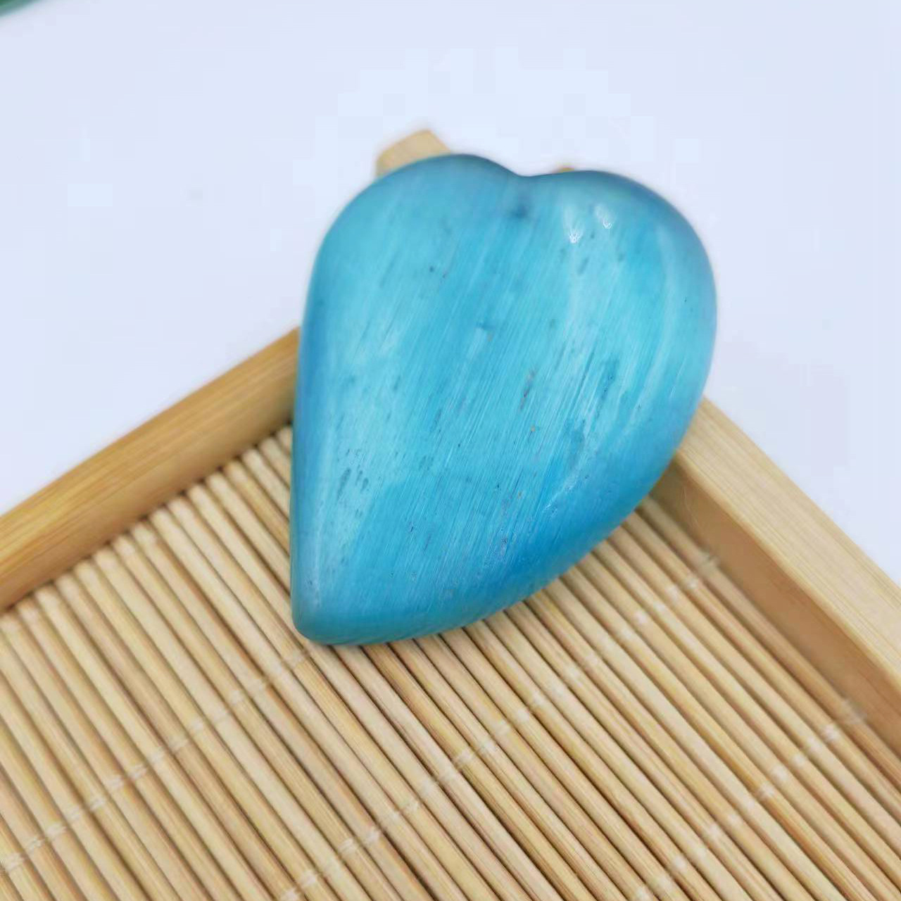 Turquoise Blue crooked heart 34 * 44mm