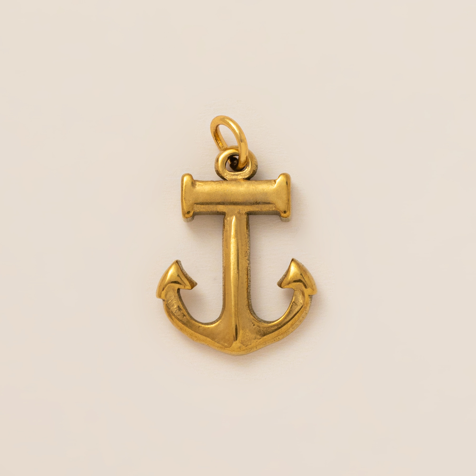 Anchor pendant