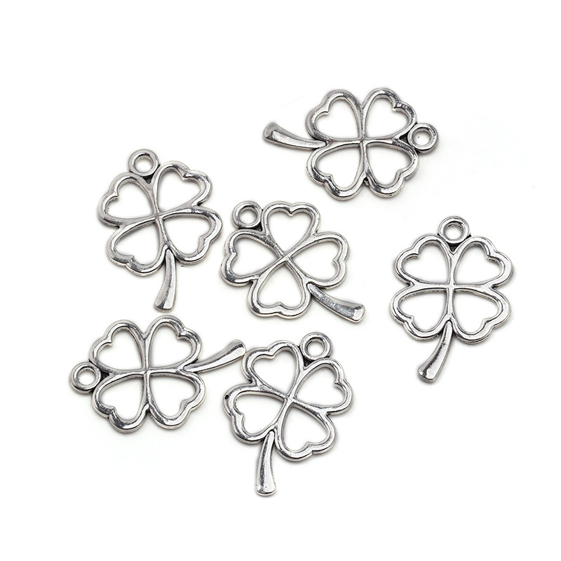 Four-leaf clover 21x31mm