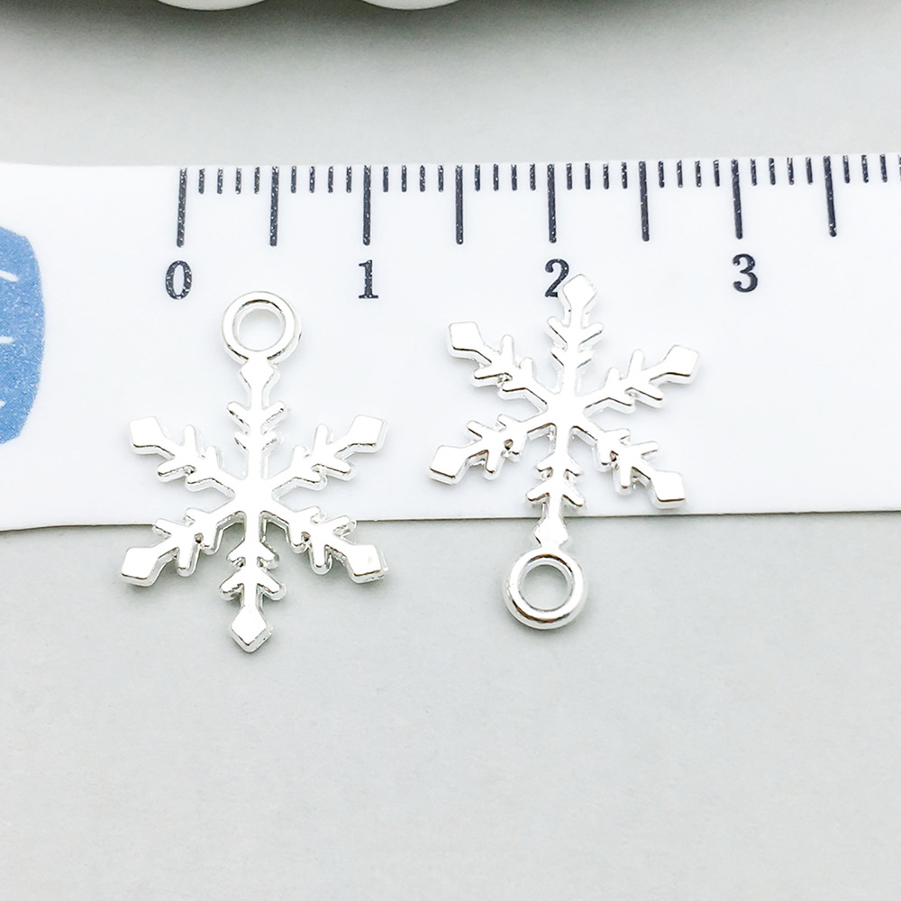 1 bright silver christmas snowflake 13*19mm-0.6g-20028