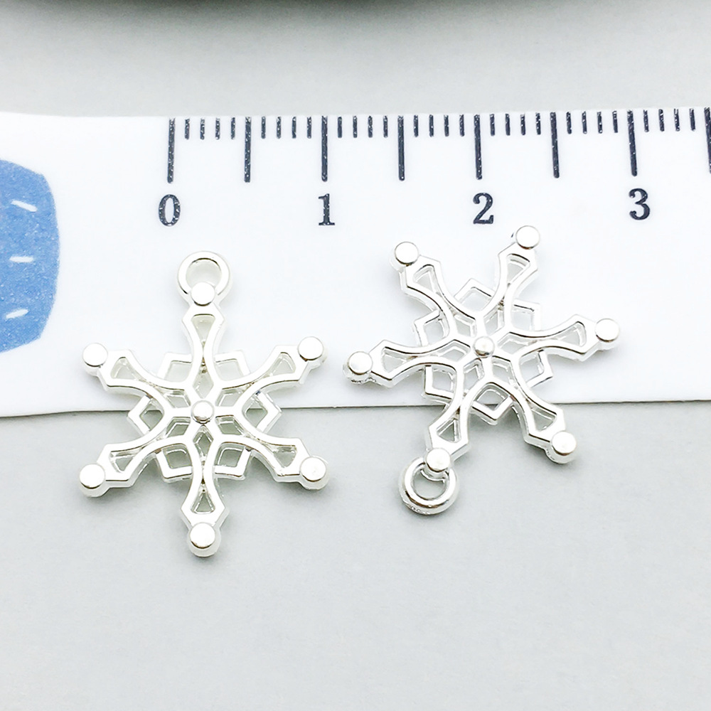 1 bright silver christmas snowflake 15*19mm-0.8g-20030