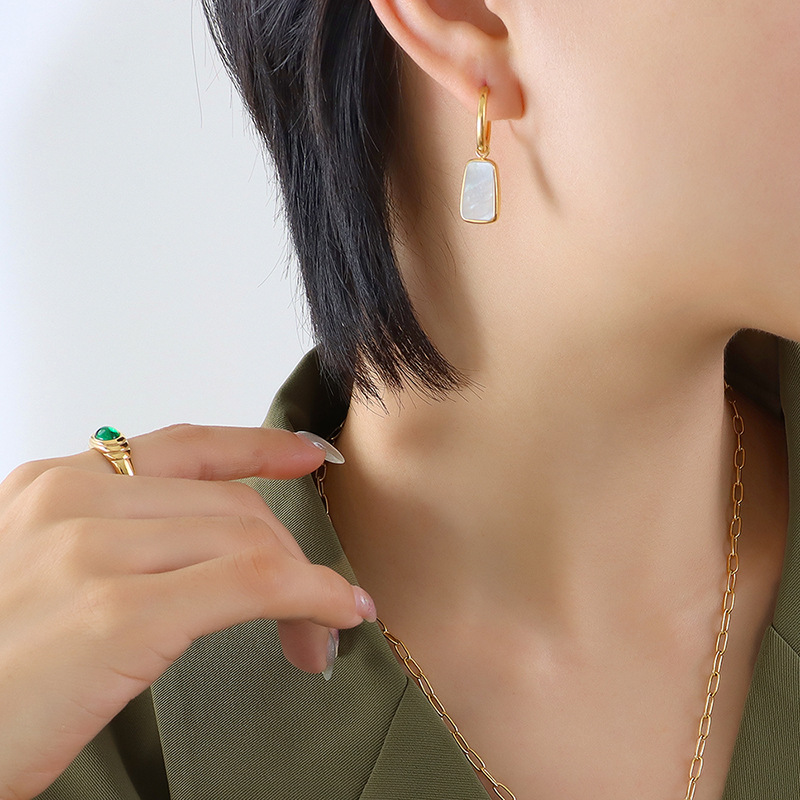 F183-Gold Earrings