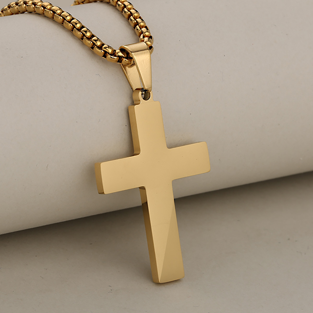 Gold (single pendant)