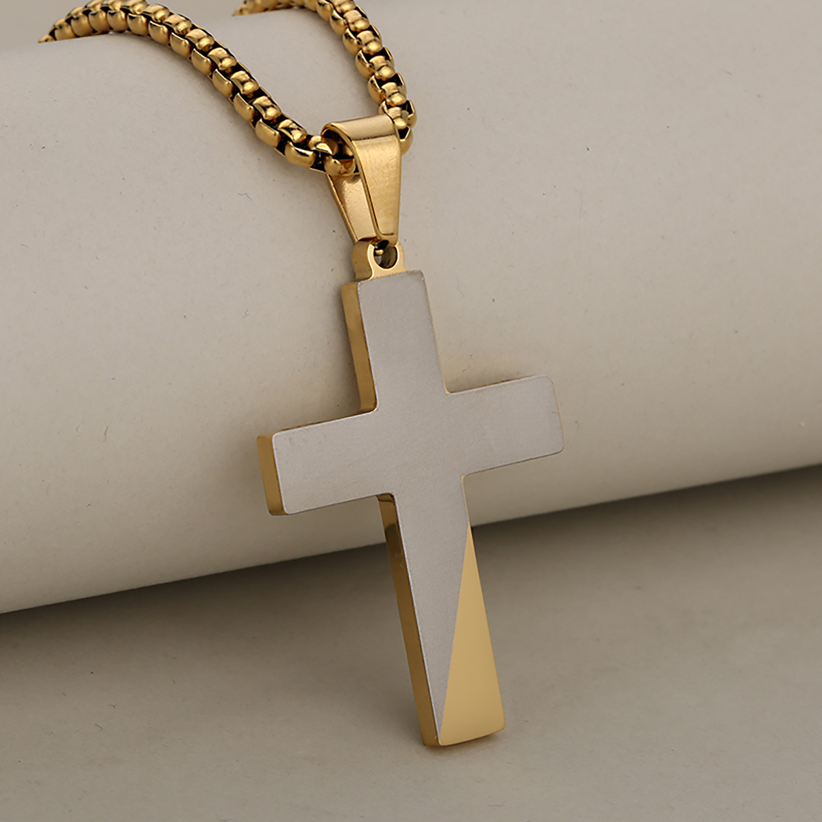 Gold   silver (single pendant)