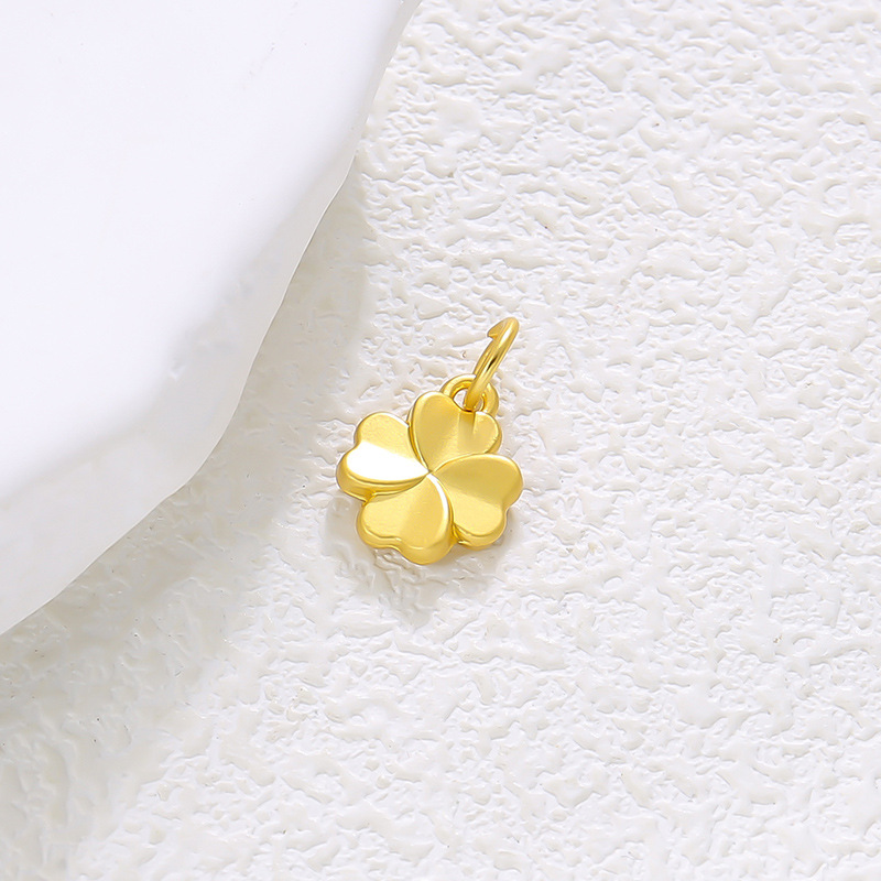 Heart flower pendant