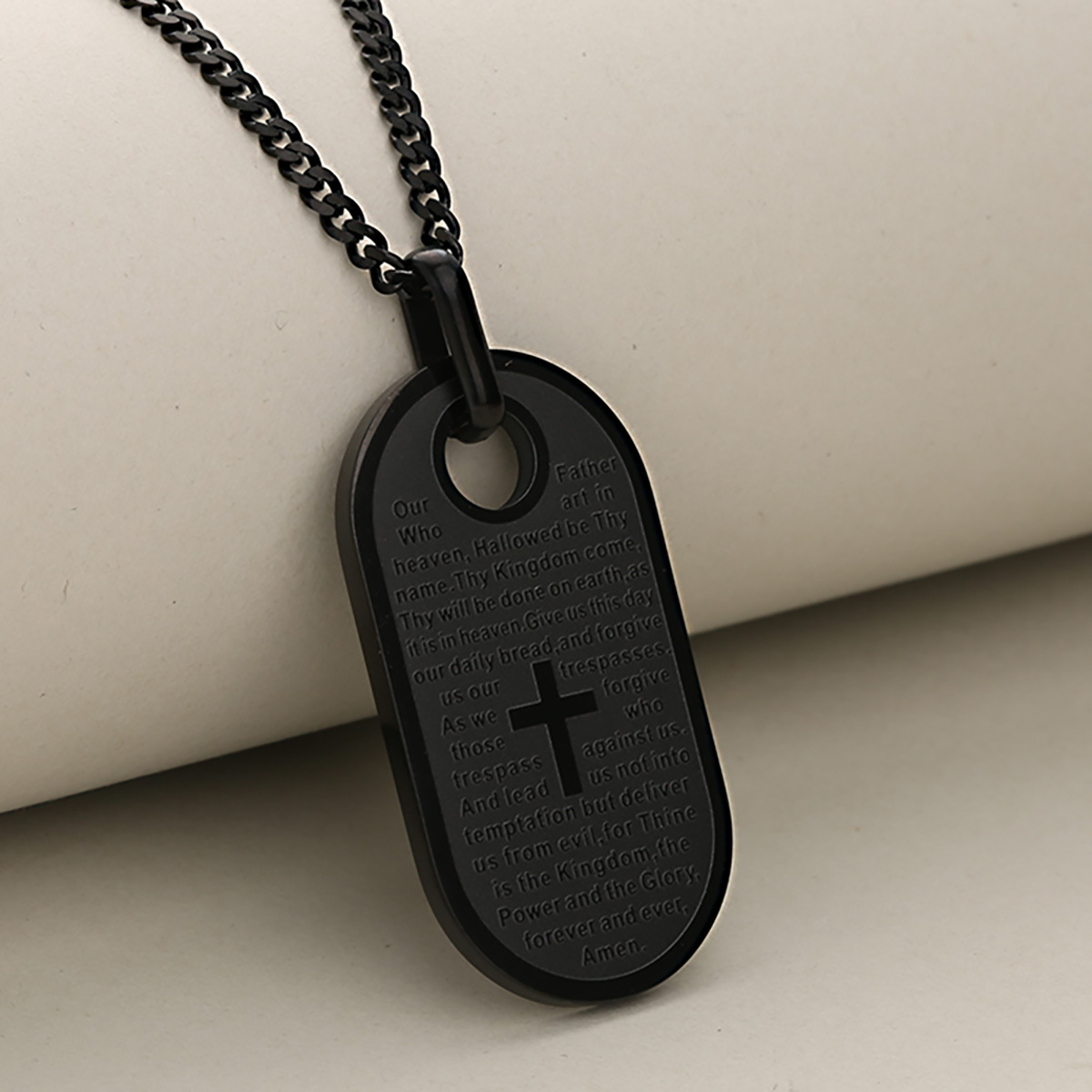 Black (single pendant)