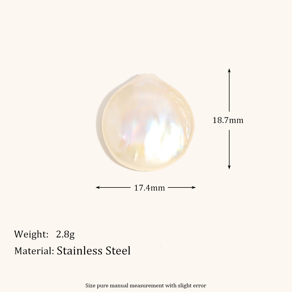 Single baroque pearl pendant