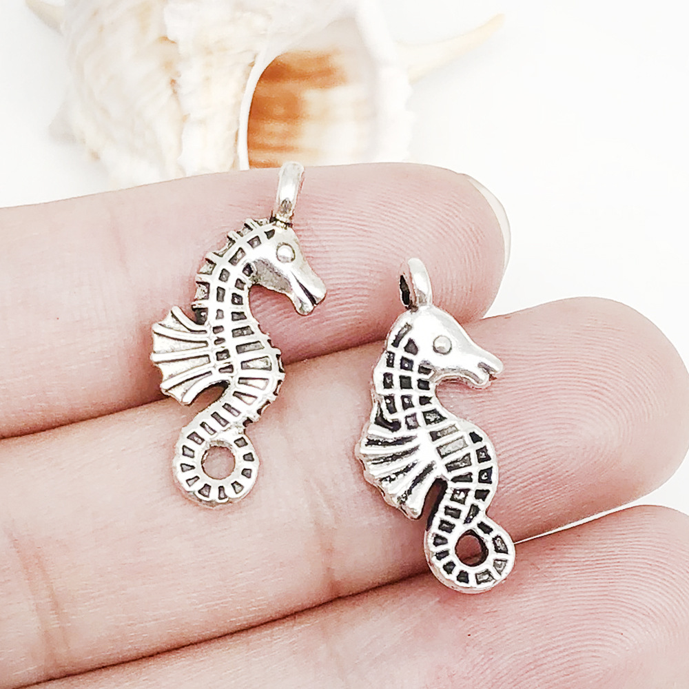 1 antique silver ocean seahorse 11x24mm-10363-1g