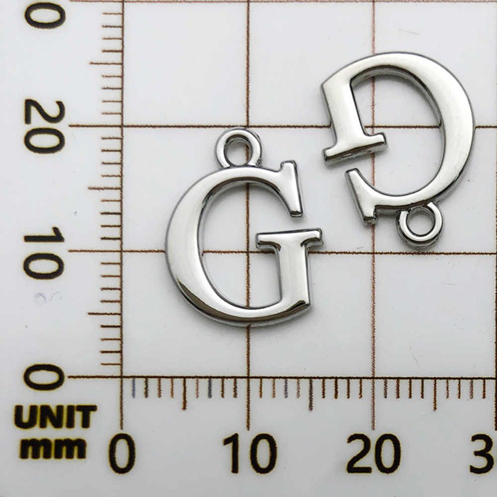 1 white k rack plated letter g-13x16mm-0.9g