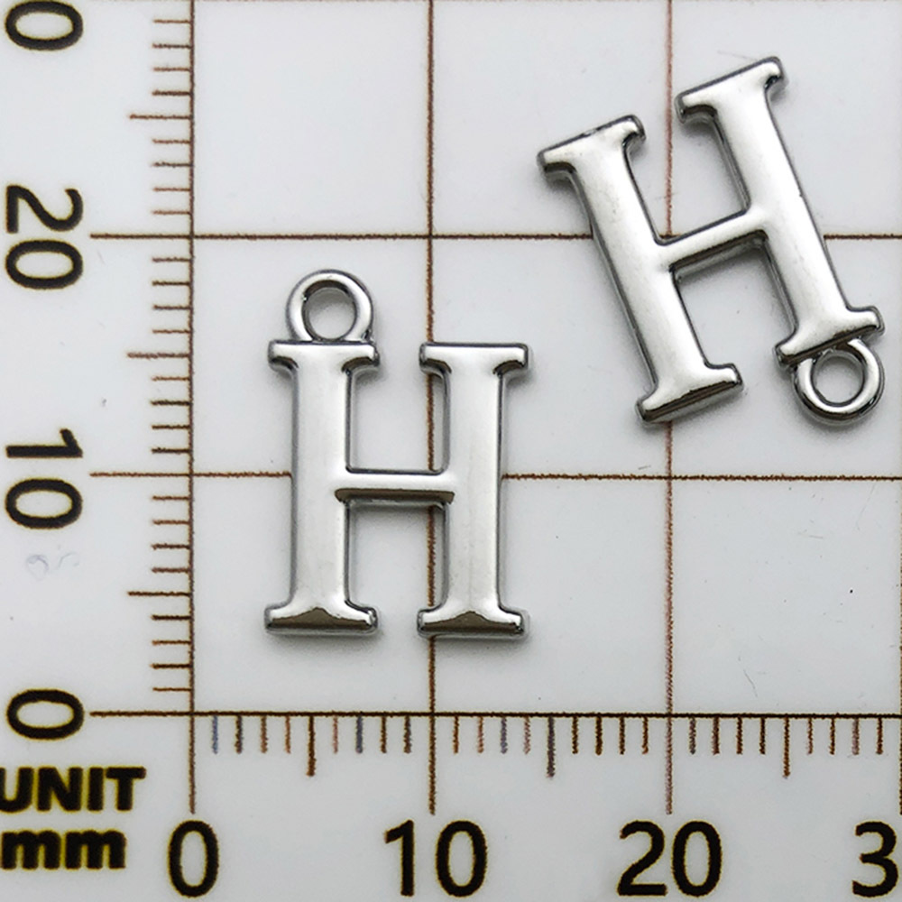 1 white k rack plated letter h-11x16mm-1g