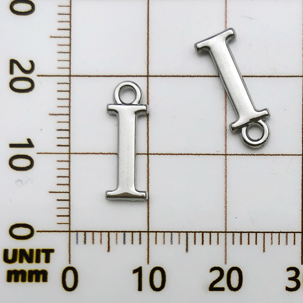 1 white k rack plated letter i-5x16mm-0.5g