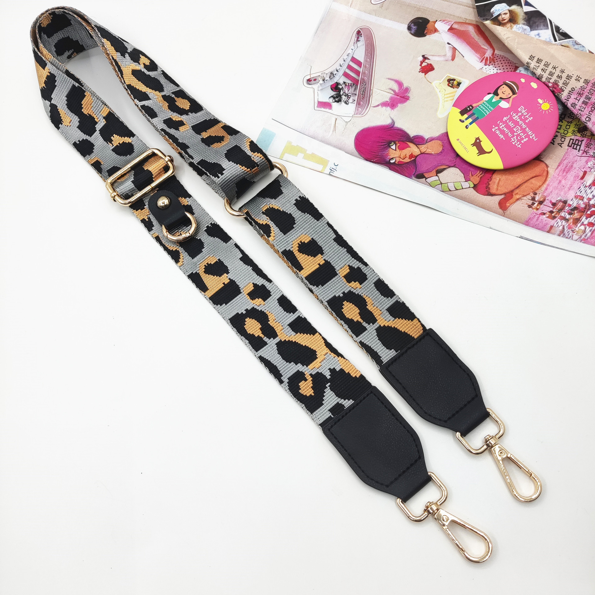 Dark gray leopard print straps