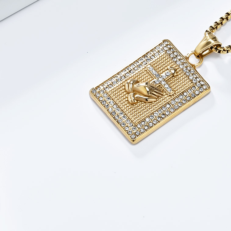 gold single pendant