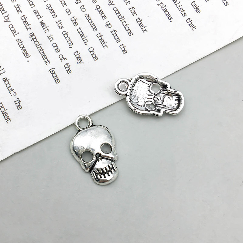 1 antique silver skull 10*16mm-0.6g-10882