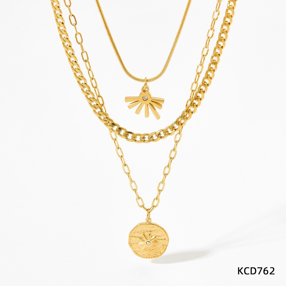 Gold necklace c762