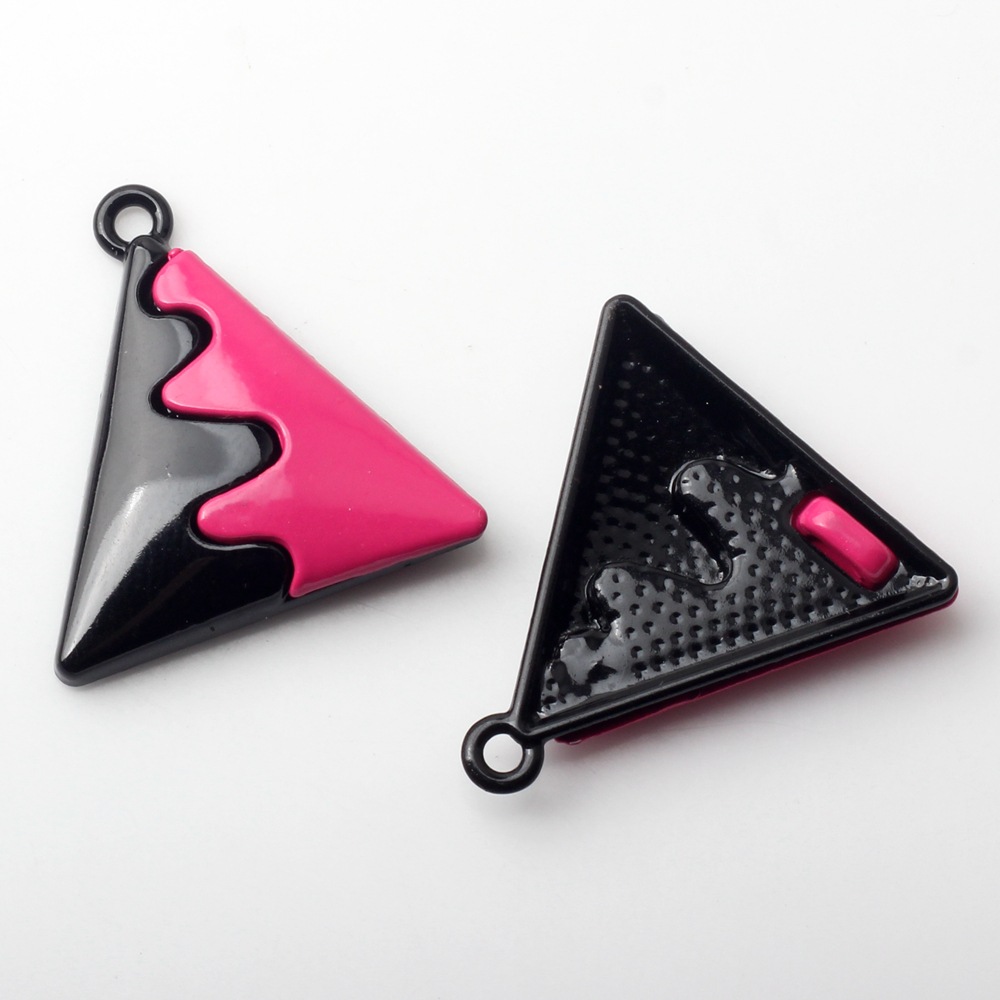 Triangle deep pink