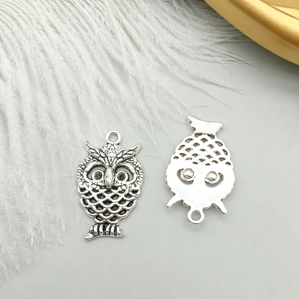 1 antique silver owl 15*24mm-1.2g-4575