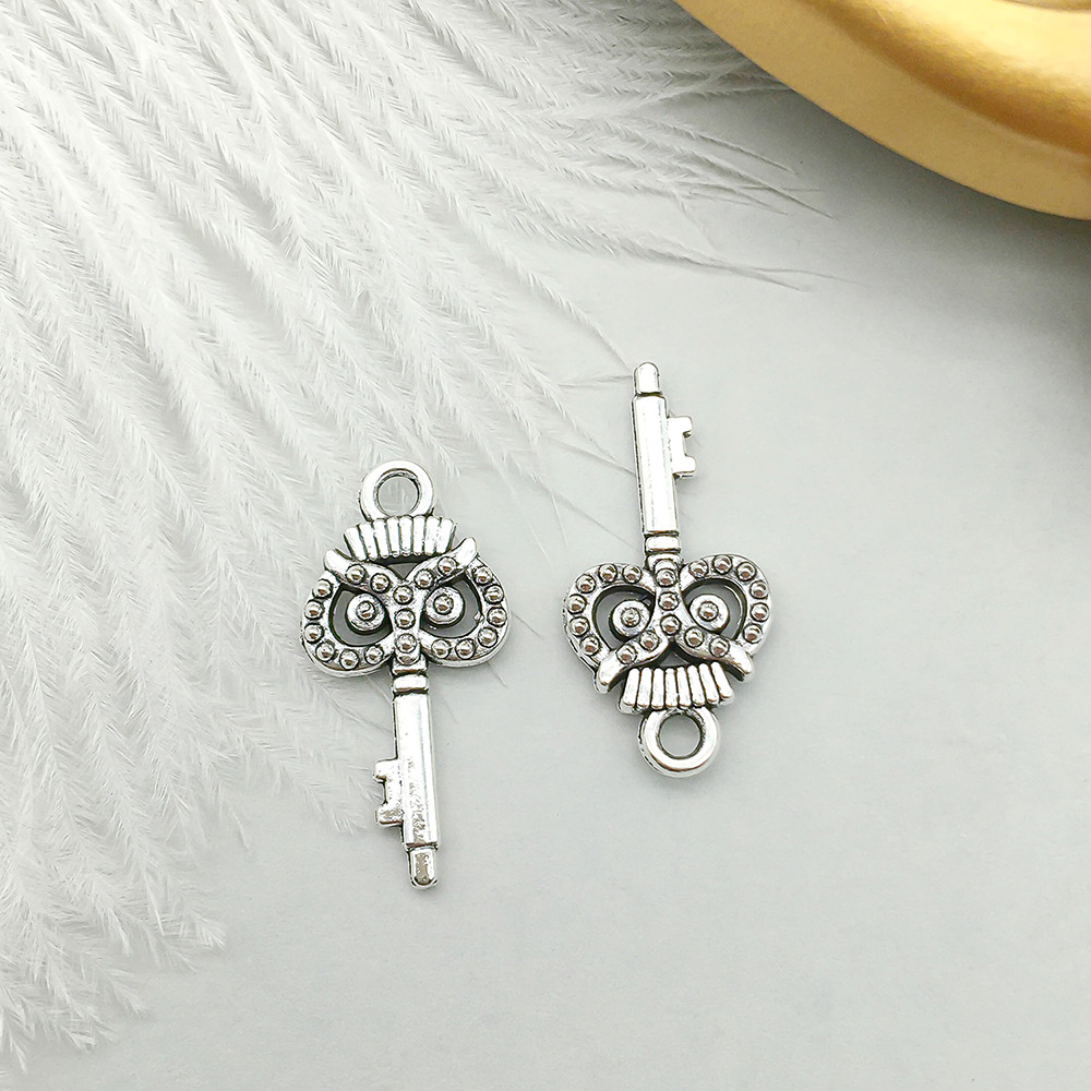 1 antique silver owl key 10*21mm-0.9g-11227