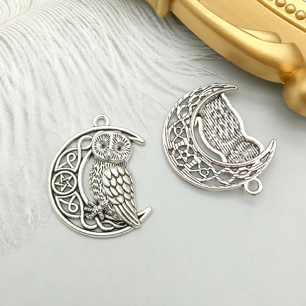 1 antique silver moon owl 21*28mm-4.1g-16964