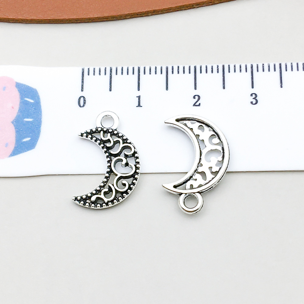 1 antique silver hollow moon 12*18mm-0.5g-8764