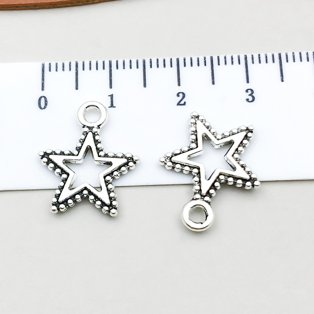 1 antique silver small five-pointed star 15*17mm-0.9g-8767