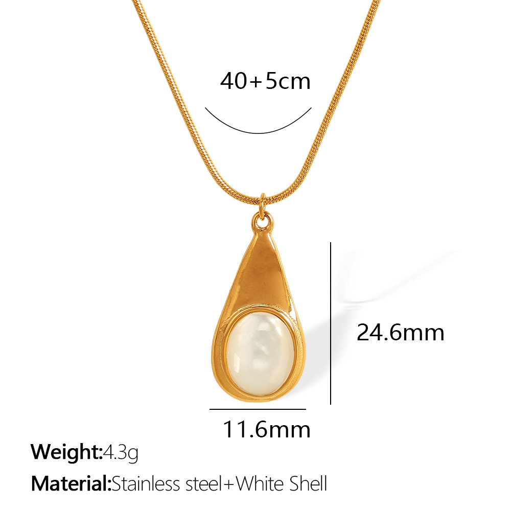 Xl255 white shell gold necklace