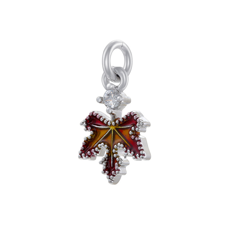 Vd1739 white gold maple leaf pendant