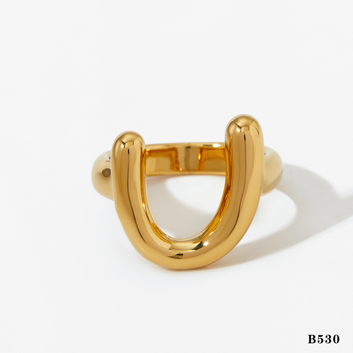 Gold ring b530