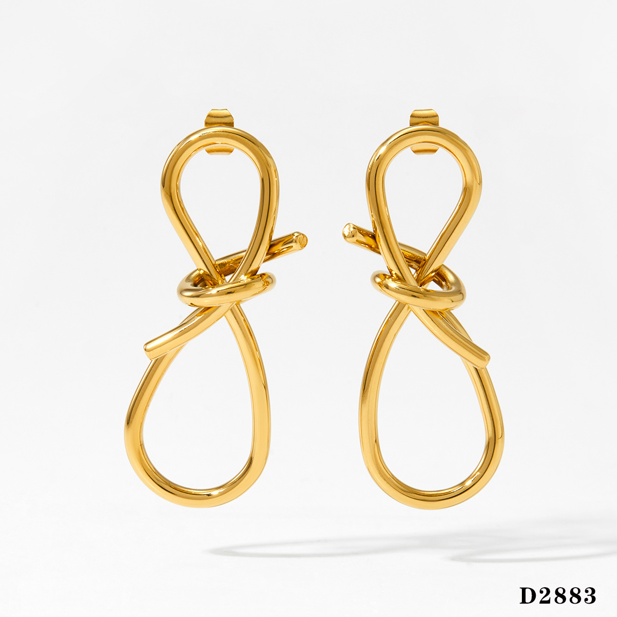 Gold earrings (d2883)