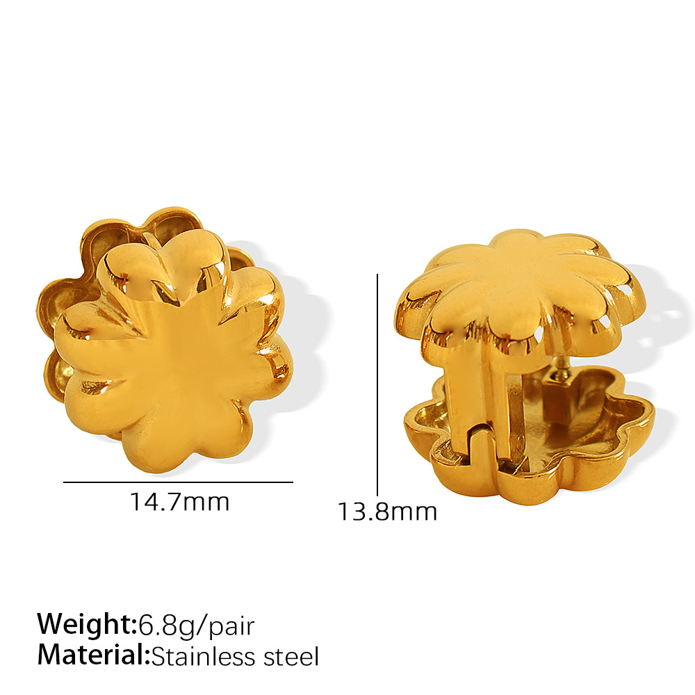 EH657 gold ear clip