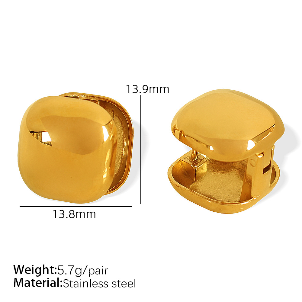 EH647 gold ear clip