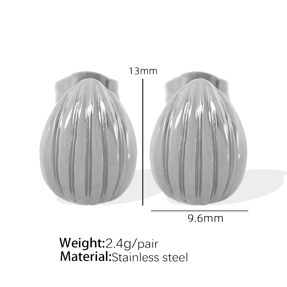 EH227 silver stud earrings