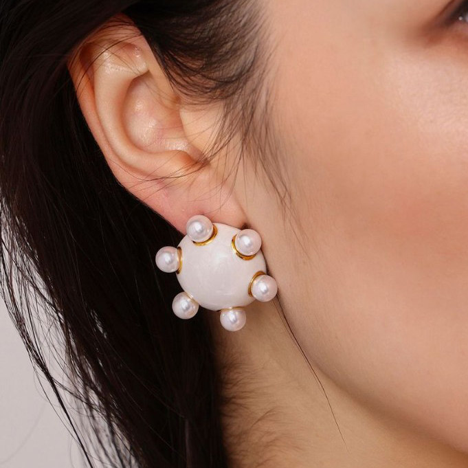 F1708-white earrings