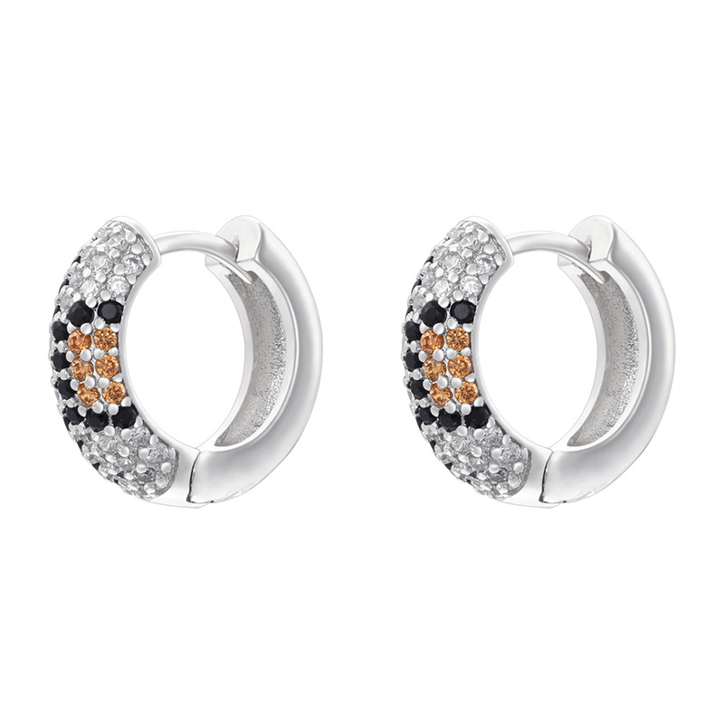 Ve1583 white gold medium leopard print earrings