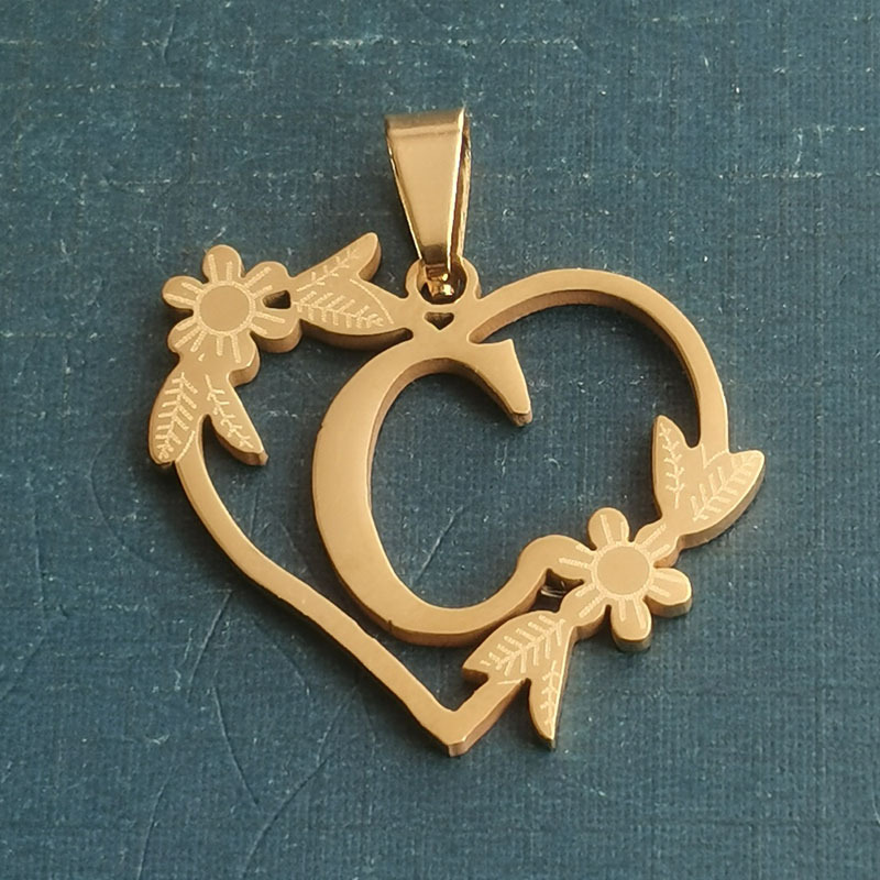 C gold pendant