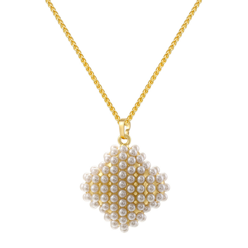 gold diamond necklace