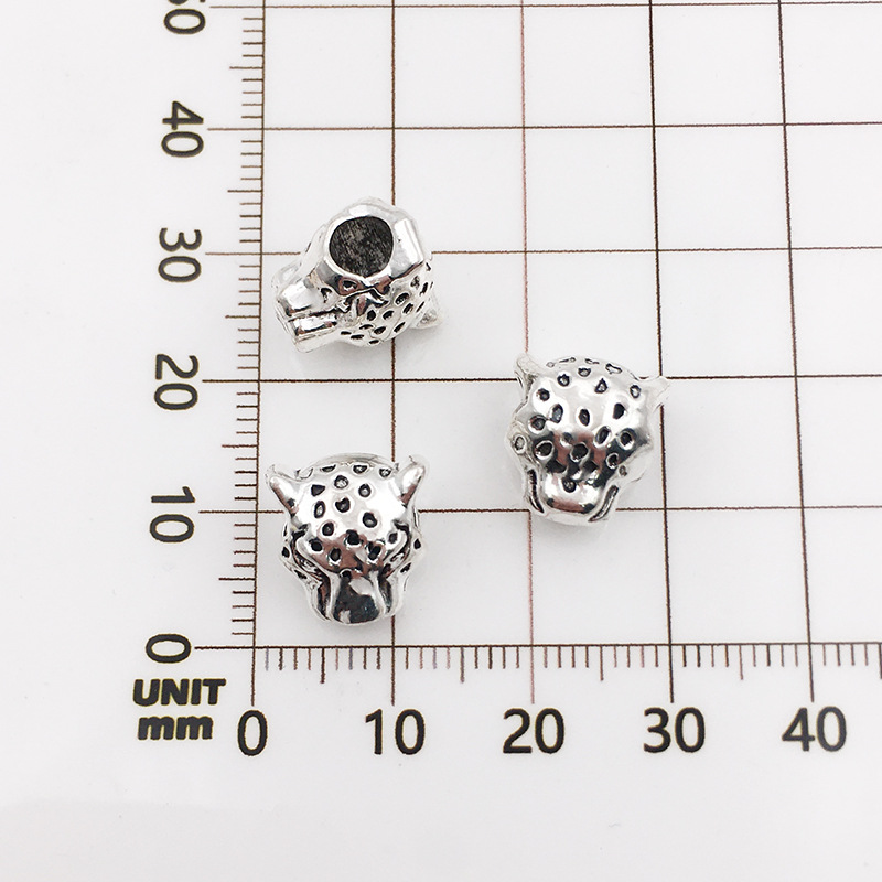 10116-antique silver leopard head-10x12-4mm