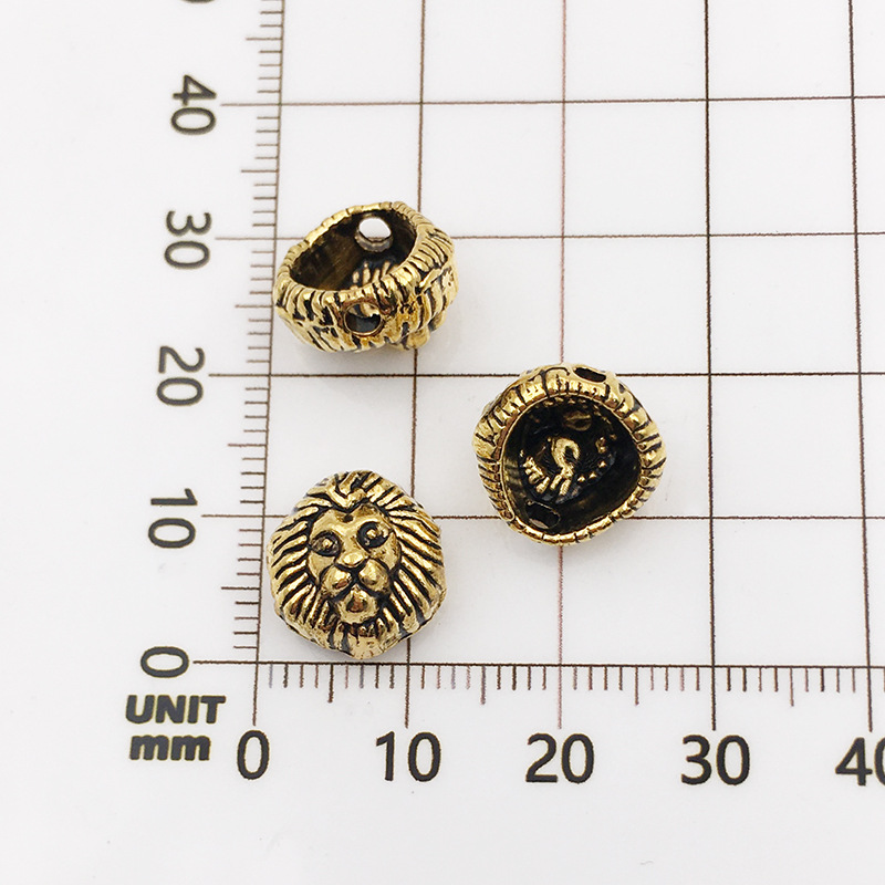 10127-antique  gold lion head-12x12-1.5mm