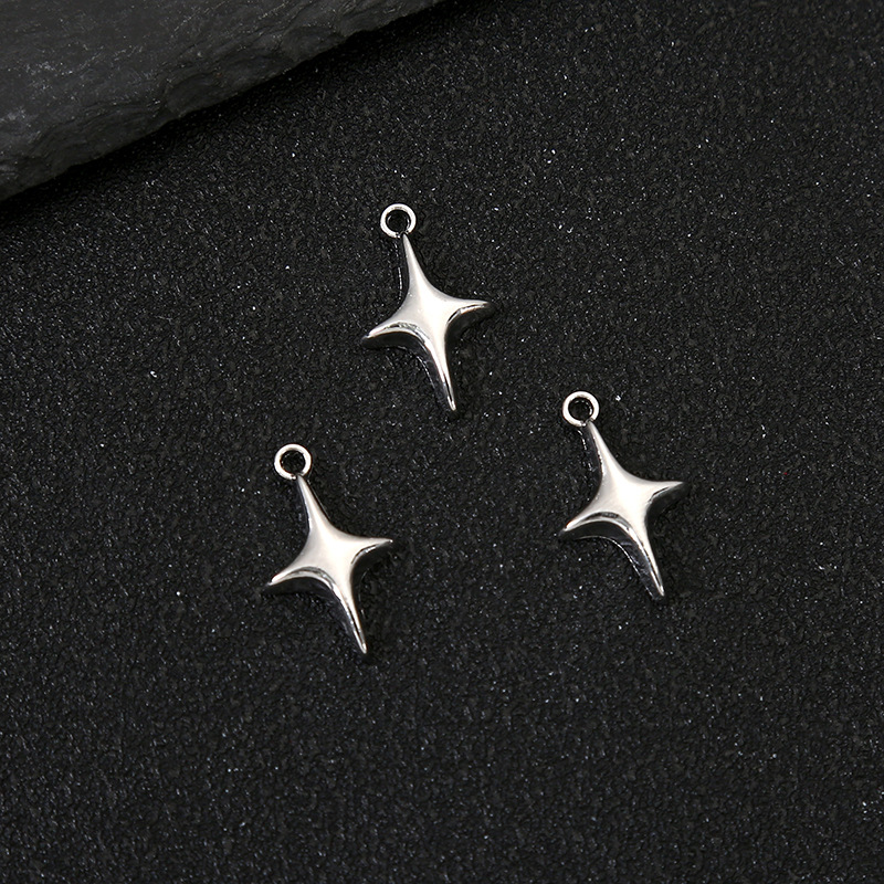 Mini star (about length: 2cm width: 1.2cm thickness: 0.3cm)