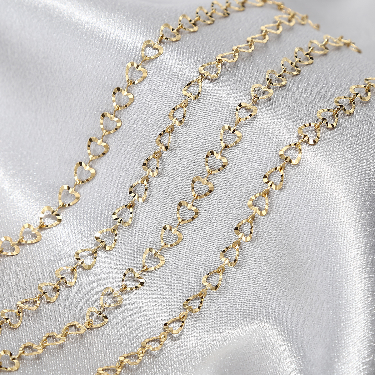 Gold Embossed Peach Chain