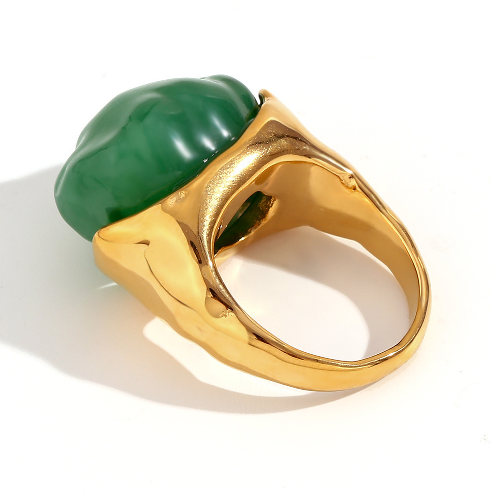 Acrylic shaped main stone vintage ring-gold dark green