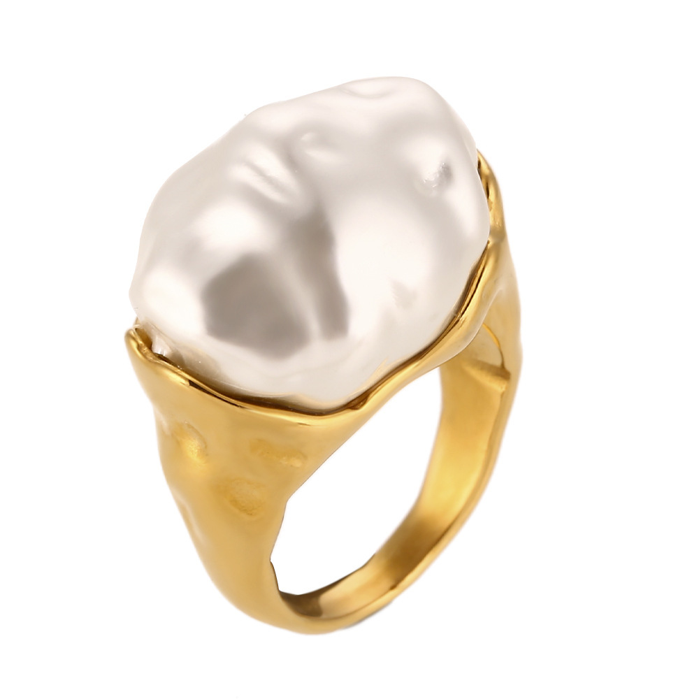 Acrylic shaped main stone vintage ring-gold pearl